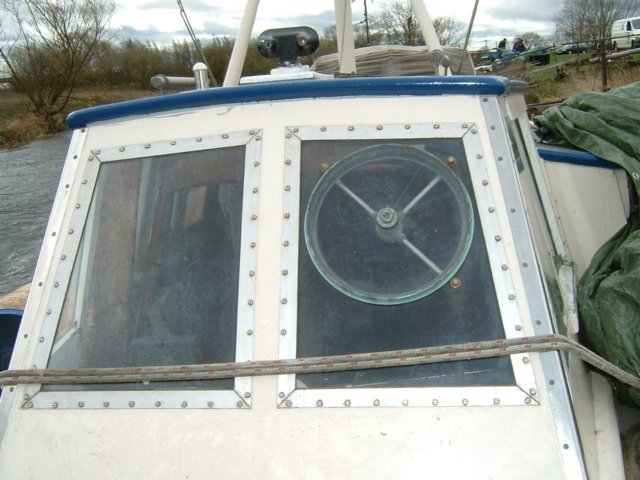 cockpit2.jpg